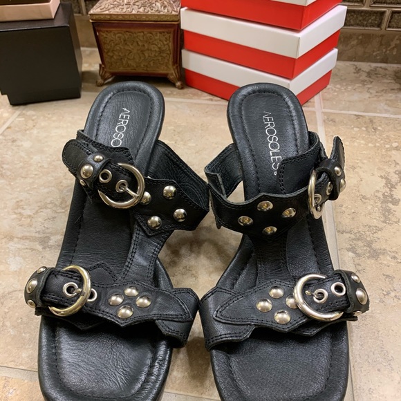 Aerosoles black with silver studs heeled sandals - Picture 2 of 4